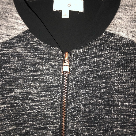 NWOT Lou & Grey Black and Gray Bomber Jacket with Textured Knit - Picture 5 of 5